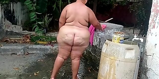amateur,bbw,big ass,big tits,indian,outdoor,shower