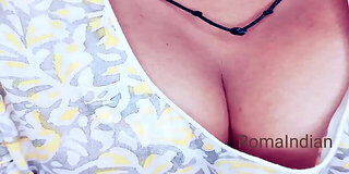bhabhi,bosom,closeup,desi,exotic,hindi,hot,indian