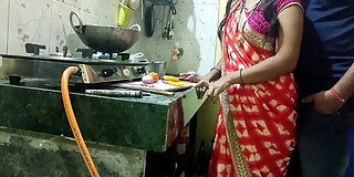 amateur,brunette,hd,indian,kitchen,mom