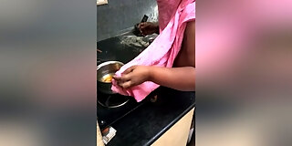 amateur,bbw,big ass,big tits,brunette,dress,hd,hot,indian,milf,phone,solo,tamil,webcam