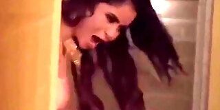 brunette,cumshot,horny,indian,pussy,shy