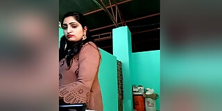 amateur,bhabhi,big ass,boobs,brunette,chubby,indian,milf,phone,sexy,solo,webcam